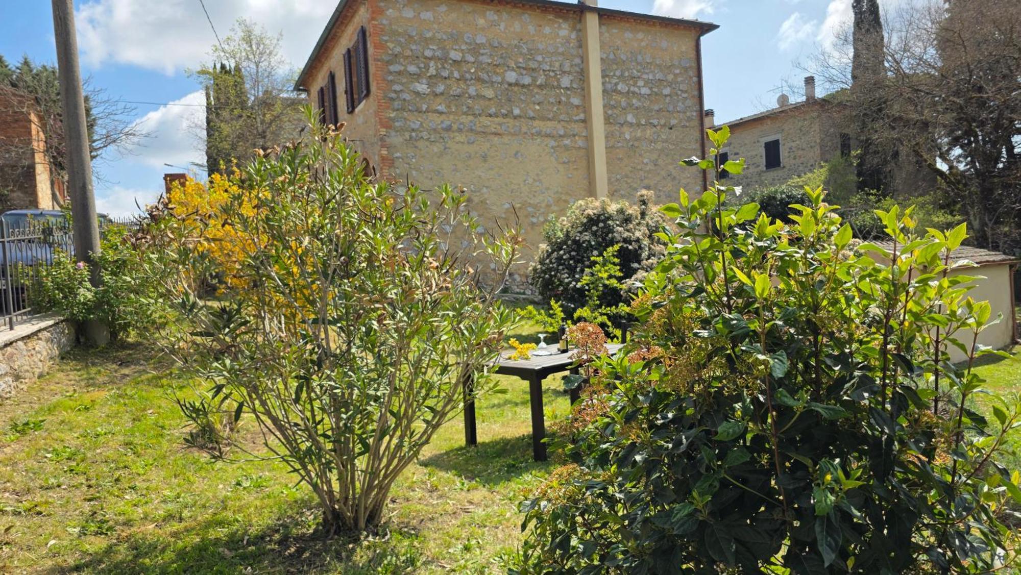 A Casa Di Gabri Villa Montefollonico Exterior photo